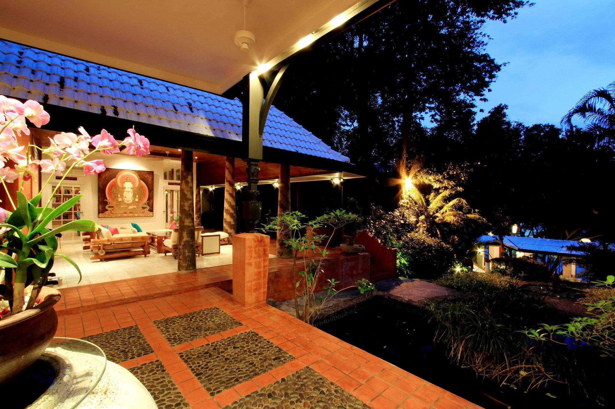 Mom Tri'S Villa Royale - Sha Plus Ката-Бич Экстерьер фото